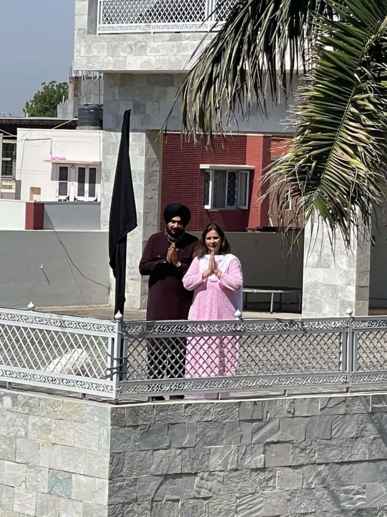 ਕਾਲਾ ਝੰਡਾ ਲਹਿਰਾਉਣ ਮਗਰੋਂ ਨਵਜੋਤ ਸਿੱਧੂ ਦੀ ਸਰਕਾਰ ਨੂੰ ਖਾਸ ਚੇਤਾਵਨੀ