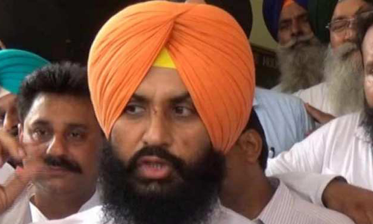 Simarjit Bains ਤੇ ਅਕਾਲੀ ਲੀਡਰ Gurdeep Gosha ਸਣੇ ਕਈਆਂ ਖ਼ਿਲਾਫ਼ ਕੇਸ ਦਰਜ