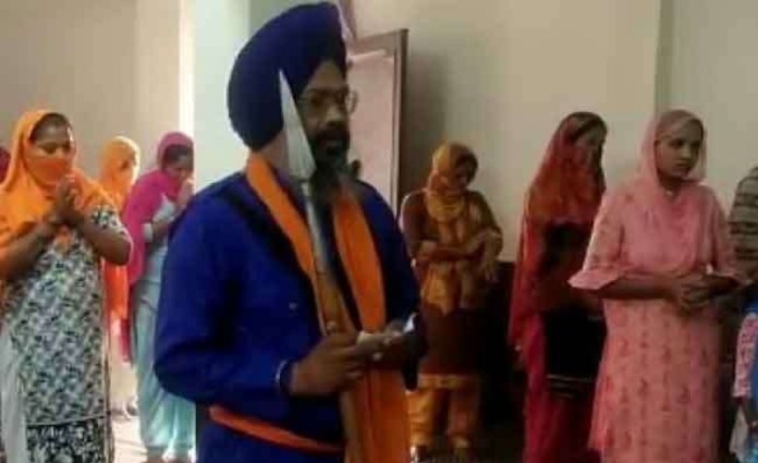 ਵਿਵਾਦਤ ਅਰਦਾਸ ਮਾਮਲੇ ‘ਚ ਨਵਾਂ ਮੋੜ, ਭਾਜਪਾ ਆਗੂ ਦੀ ਸ਼ਮੂਲੀਅਤ ਦੀ ਸ਼ੱਕੀ ਵੀਡੀਓ ਜਾਰੀ