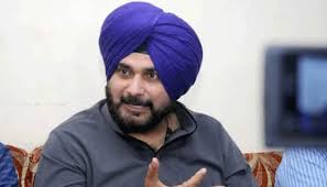 ਸਿੱਧੂ ਵੱਲੋਂ ਕੇਂਦਰ ਅਤੇ ਸੂਬਾ ਸਰਕਾਰ ਨੂੰ  ਨਾਗਵਲ਼ ਪਾਉਣ ਦਾ ਯਤਨ, ਕੀਤਾ ਬਗਾਵਤੀ ਐਲਾਨ