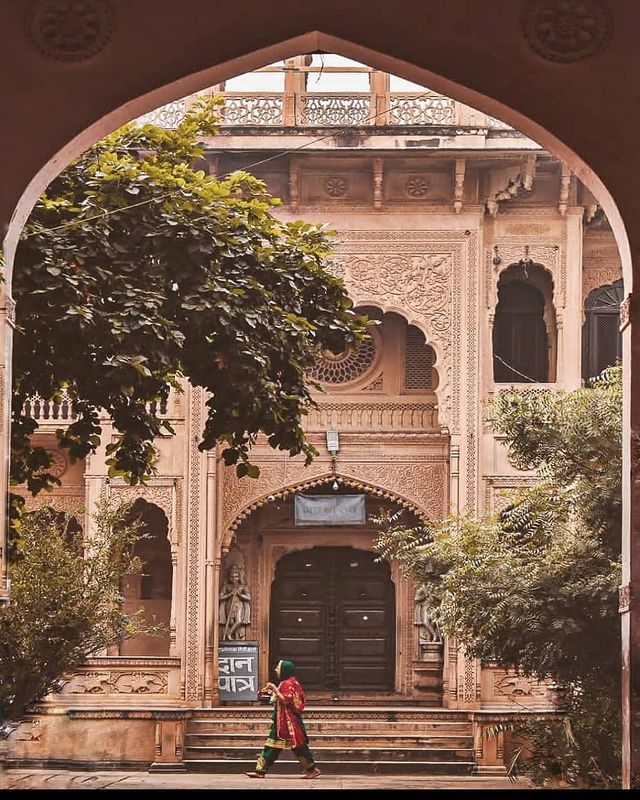 ਜੇ ਜਨਮ ਅਸ਼ਟਮੀ ਤੇ ਤੁਹਾਡੀ ਮਥੁਰਾ ਜਾਣ ਦੀ ਯੋਜਨਾ ਹੈ, ਤਾਂ ਨਿਸ਼ਚਤ ਤੌਰ ‘ਤੇ ਇਨ੍ਹਾਂ ਸਥਾਨਾਂ’ ਤੇ ਜਾਓ
