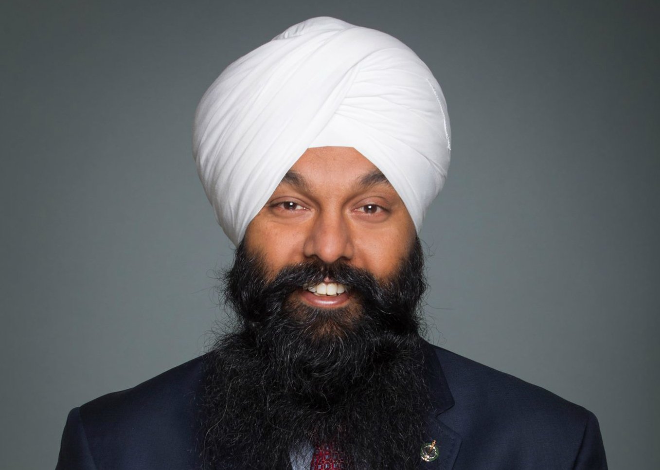 ਸੁਣੋ Punjabi MP ਕੋਲੋਂ ਵੱਡੇ ਐਲਾਨ