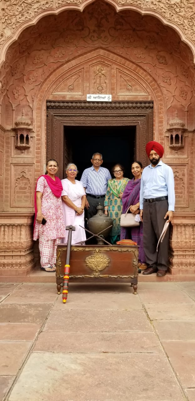 PAU ਦੇ ਅਜਾਇਬ ਘਰ ਲਈ ਡਾ. ਆਰ ਐਲ ਨਾਰੰਗ ਨੇ ਪੁਰਾਤਨ ਵਸਤਾਂ ਭੇਂਟ ਕੀਤੀਆਂ