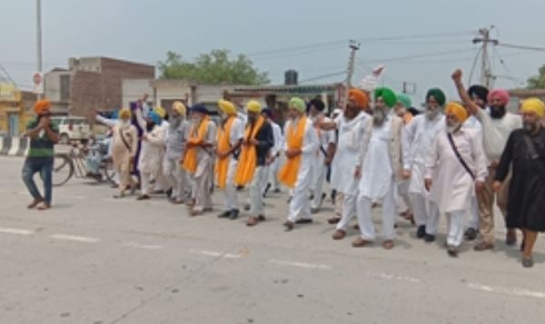 ਬੇਅਦਬੀ ਕਾਂਡ : ਬਰਗਾੜੀ ਇਨਸਾਫ ਮੋਰਚੇ ਦੇ 14ਵੇਂ ਜੱਥੇ ਨੇ ਦਿੱਤੀ ਪੁਲਿਸ ਨੂੰ ਗ੍ਰਿਫਤਾਰੀ