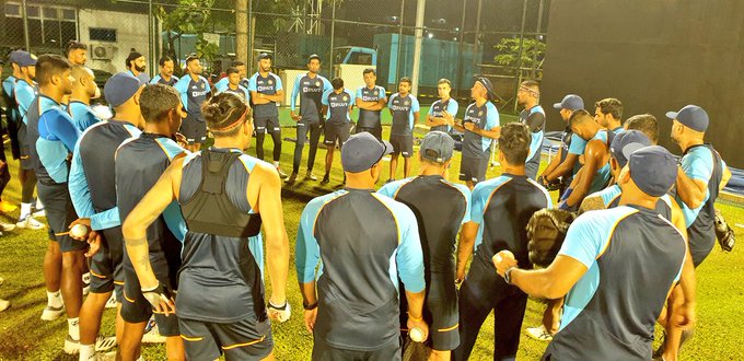 Sri Lanka vs India: ਸ਼੍ਰੀਲੰਕਾ ਦੌਰੇ ‘ਤੇ ਆਈ ਟੀਮ ਇੰਡੀਆ ਨੇ’ ਫਲੱਡ ਲਾਈਟਾਂ ‘ਵਿਚ ਅਭਿਆਸ ਸ਼ੁਰੂ ਕੀਤਾ