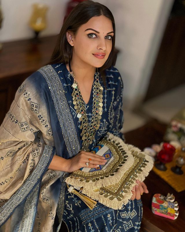 Himanshi Khurana ਨੇ ਹੋਠ ਦੀ ਸਰਜਰੀ ‘ਤੇ ਖੋਲ੍ਹੀ ਜ਼ੁਬਾਨ, ਪ੍ਰਸ਼ੰਸਕਾਂ ਨੂੰ ਸੱਚ ਦੱਸਿਆ