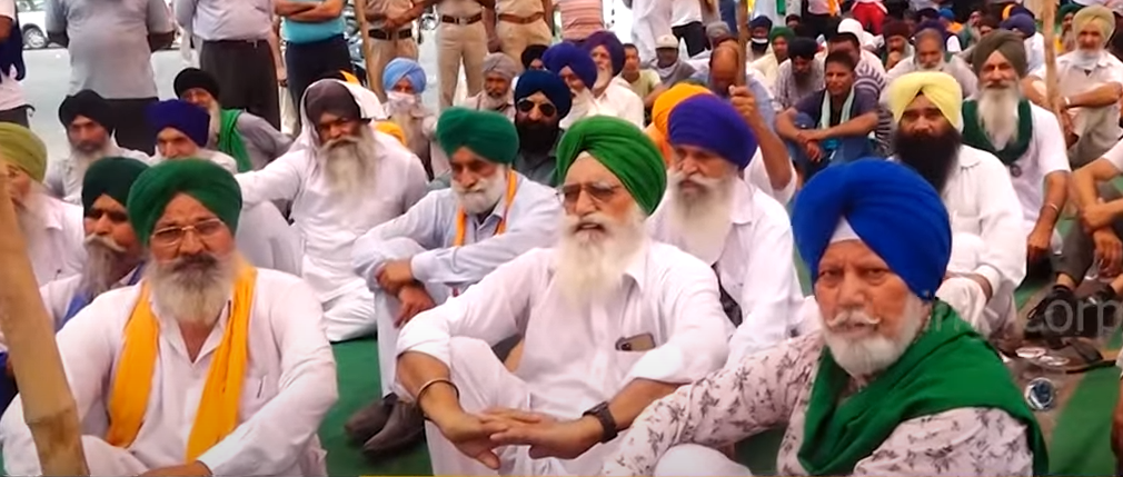 ਬਿਜਲੀ ਨਾ ਮਿਲਣ ਦੇ ਵਿਰੋਧ ‘ਚ ਕਿਸਾਨਾਂ ਵੱਲੋਂ ਦਿੱਲੀ-ਅੰਮ੍ਰਿਤਸਰ ਹਾਈਵੇਅ ਜਾਮ