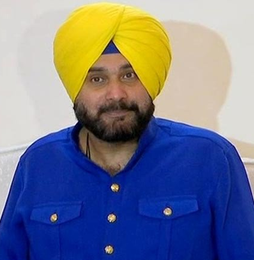 ਸੋਨੀਆ ਗਾਂਧੀ ਨੇ ਪੰਜਾਬ ਕਾਂਗਰਸ ਵਿੱਚ ਹਾਈ ਵੋਲਟੇਜ ਡਰਾਮੇ ਤੋਂ ਬਾਅਦ ਸਿੱਧੂ ਨੂੰ ਸੰਮਨ ਭੇਜਿਆ, ਅੱਜ ਕੋਈ ਵੱਡਾ ਫੈਸਲਾ ਹੋ ਸਕਦਾ ਹੈ