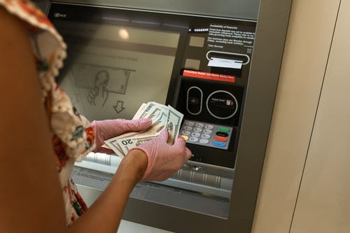 ਅੱਜ ਤੋਂ ਬਦਲ ਰਹੇ ਹਨ  ATM, ਤਨਖਾਹ, ਪੈਨਸ਼ਨ, EMI ਅਤੇ ਡਾਕਘਰ ਨਾਲ ਜੁੜੇ ਨਿਯਮਾਂ ਦਾ ਸਿੱਧਾ ਅਸਰ ਤੁਹਾਡੀ ਜੇਬ ‘ਤੇ ਪਵੇਗਾ