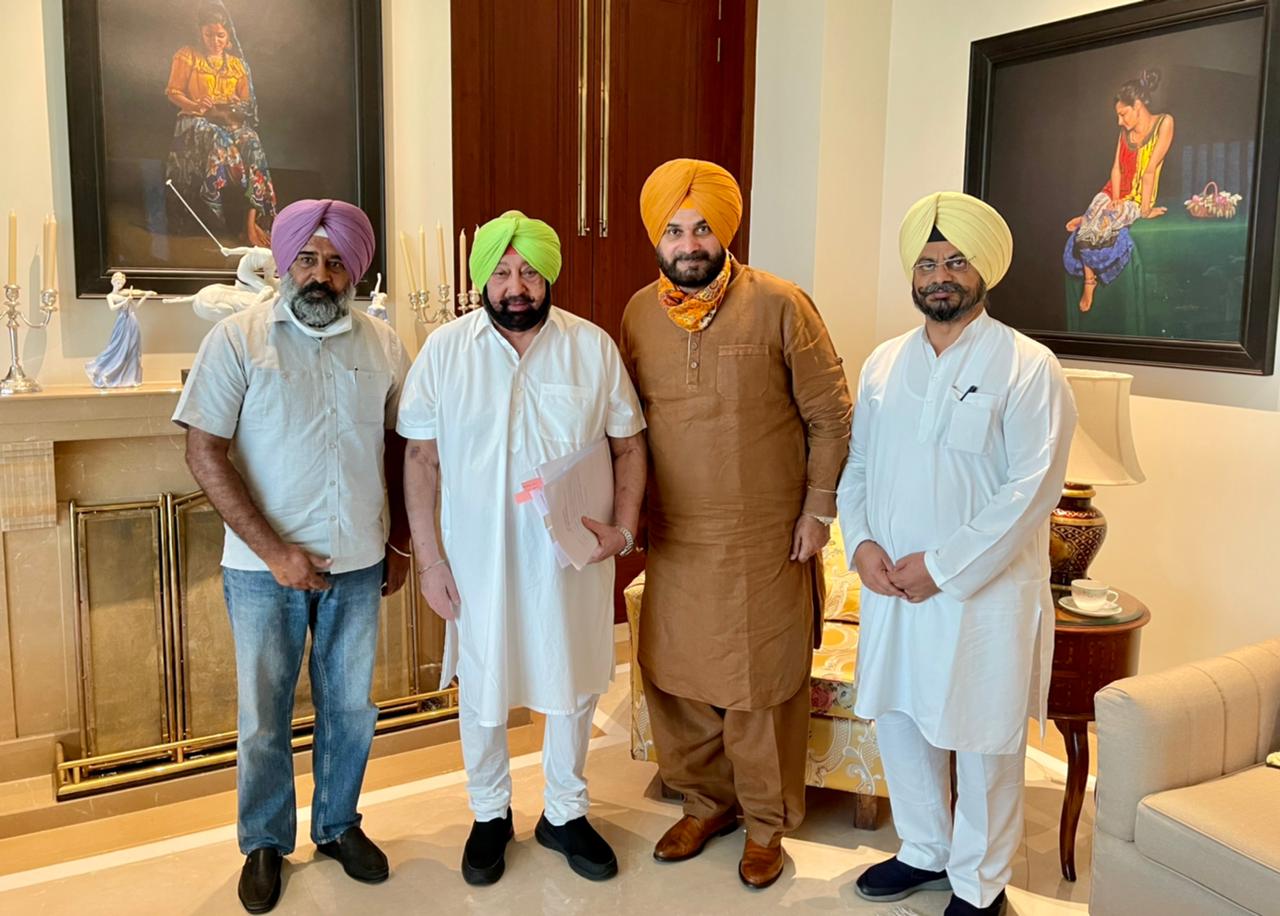 ਕੈਪਟਨ ਅਮਰਿੰਦਰ ਸਿੰਘ ਤੇ ਨਵਜੋਤ ਸਿੰਘ ਸਿੱਧੂ ਵੱਲੋਂ ਪਾਰਟੀ ਤੇ ਸਰਕਾਰ ਦਰਮਿਆਨ ਬਿਹਤਰ ਤਾਲਮੇਲ ਲਈ 10 ਮੈਂਬਰੀ ਰਣਨੀਤਿਕ ਨੀਤੀ ਸਮੂਹ ਕਾਇਮ ਕਰਨ ’ਤੇ ਸਹਿਮਤੀ