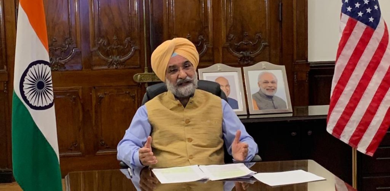 ਅਮਰੀਕਾ ਵਿਚ ਭਾਰਤ ਦੇ ਰਾਜਦੂਤ ਤਰਨਜੀਤ ਸਿੰਘ ਸੰਧੂ ਨੇ ਵ੍ਹਾਈਟ ਹਾਊਸ ਦੇ ਸਾਥੀਆਂ ਨੂੰ ਦਿੱਤਾ ਰਾਤ ਦਾ ਖਾਣਾ