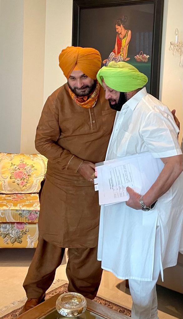 ਨਵਜੋਤ ਸਿੰਘ ਸਿੱਧੂ ਨੇ ਕੀਤੀ ਕੈਪਟਨ ਅਮਰਿੰਦਰ ਸਿੰਘ ਨਾਲ ਮੁਲਾਕਾਤ