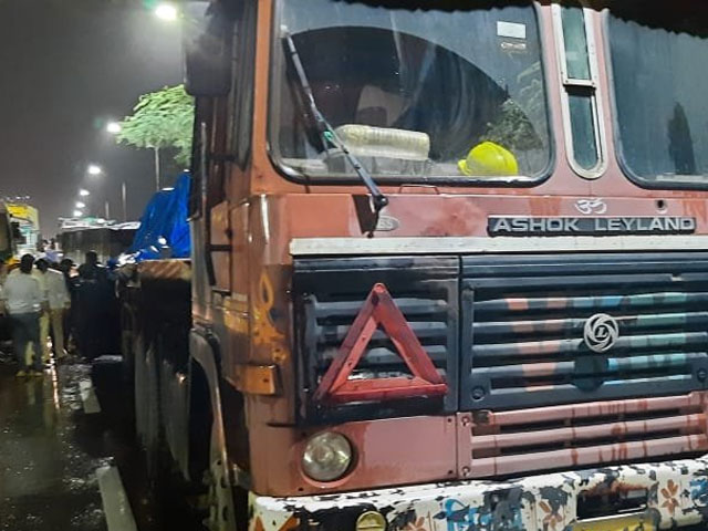 ਟਰੱਕ ਦੀ ਆਟੋ-ਰਿਕਸ਼ਾ ਨਾਲ ਟੱਕਰ