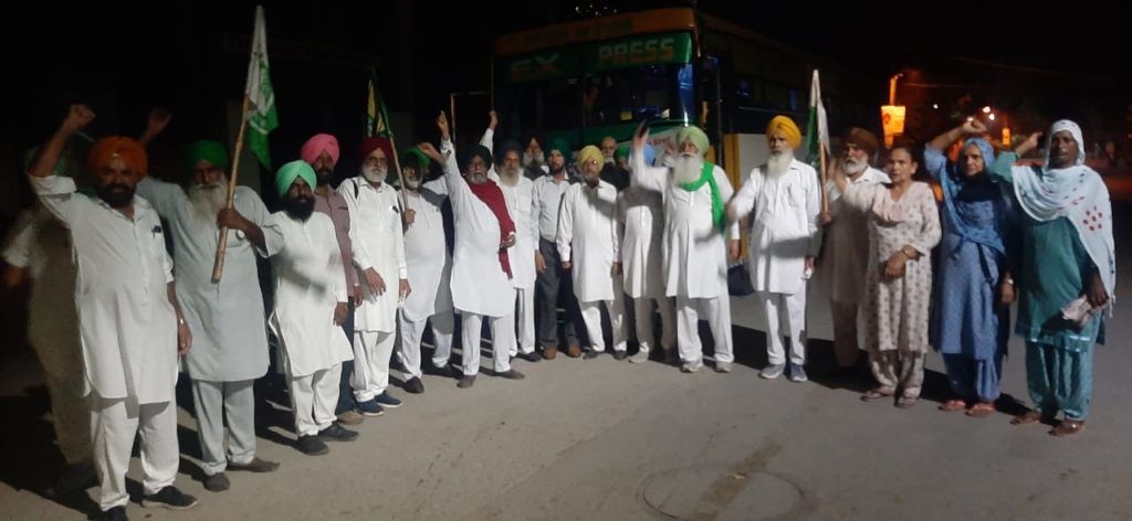 ਕਿਸਾਨਾਂ,ਮੁਲਾਜ਼ਮਾ ਅਤੇ ਪੈਨਸ਼ਨਰਾਂ ਦਾ ਜਥਾ ਮਹਾਪੰਚਾਇਤ ਵਿਚ ਸ਼ਾਮਲ ਹੋਣ ਲਈ ਰਵਾਨਾ