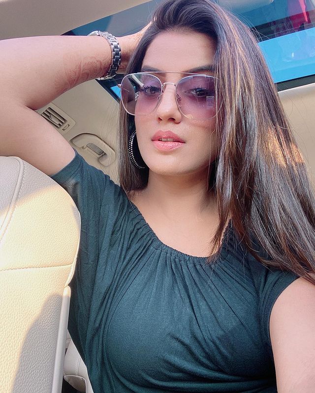 Bigg Boss ਮਸ਼ਹੂਰ ਅਕਸ਼ਰਾ ਸਿੰਘ ਦਾ ਇੰਸਟਾਗ੍ਰਾਮ ਵੀਡੀਓ ਵਾਇਰਲ ਹੋ ਰਿਹਾ ਹੈ