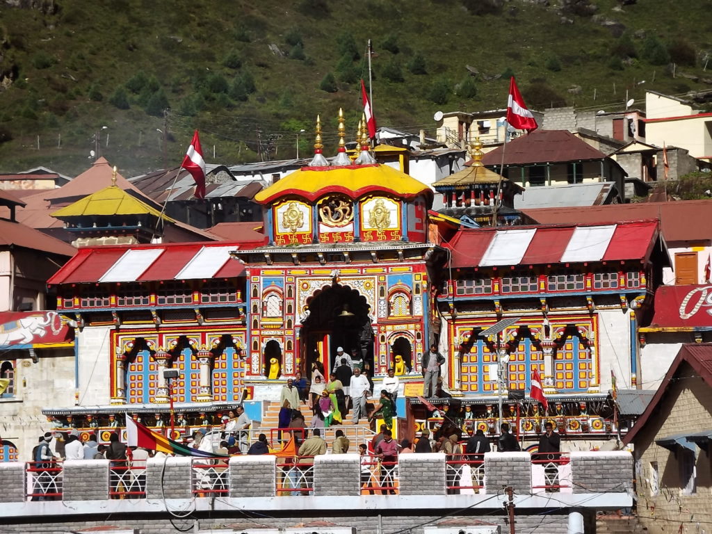 ਬਦਰੀਨਾਥ ਮੰਦਰ ਕਿਵੇਂ ਪਹੁੰਚਣਾ ਹੈ ਅਤੇ ਦਰਸ਼ਨ ਕਰਨ ਦਾ ਸਭ ਤੋਂ ਵਧੀਆ ਸਮਾਂ ਕਿਹੜਾ ਹੈ? ਤੁਹਾਨੂੰ ਇਹਨਾਂ ਸਾਰੇ ਪ੍ਰਸ਼ਨਾਂ ਦੇ ਉੱਤਰ ਮਿਲਣਗੇ