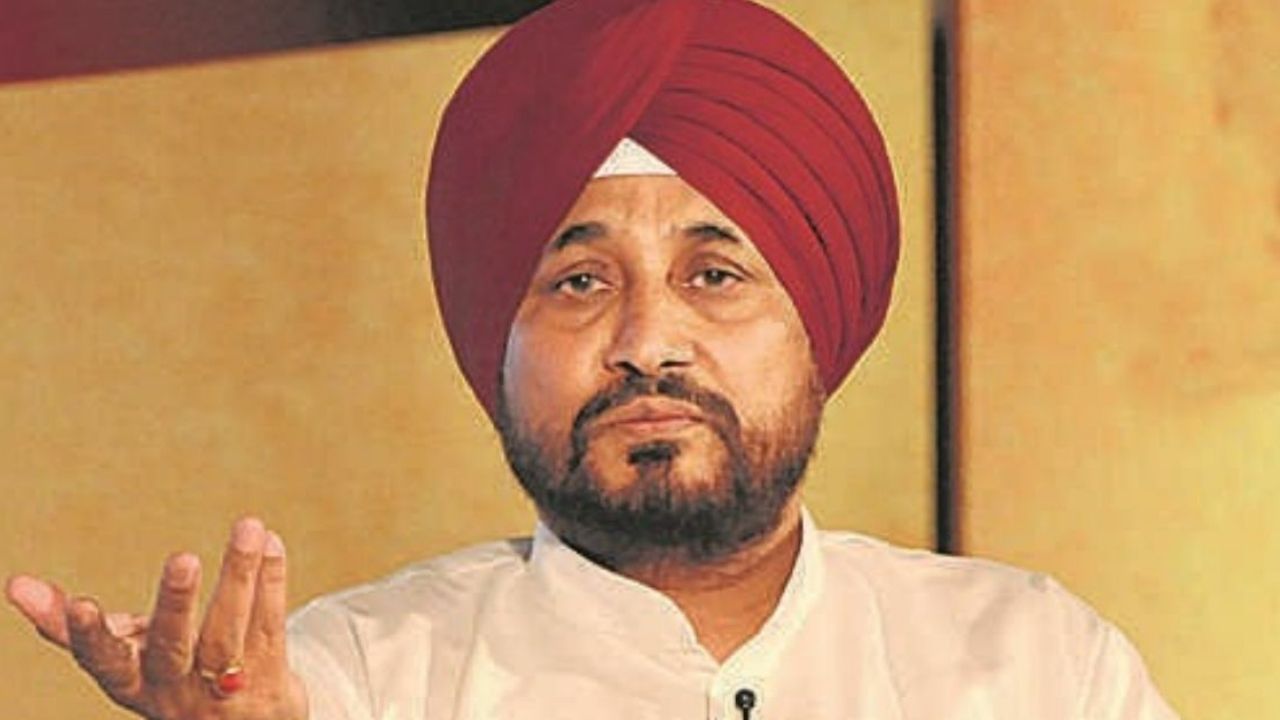 ਸਾਬਕਾ ਮੁੱਖ ਮੰਤਰੀ ਚੰਨੀ ਨੇ ਕਿਹਾ- ‘ਆਪ’ ਗੜਬੜੀ ਦੀ ਤਿਆਰੀ ਵਿੱਚ; ਮੰਤਰੀ-ਉਮੀਦਵਾਰ ਨੇ ਕਿਹਾ- ਹਾਰ ਦੇਖ ਬਹਾਨੇਬਾਜੀ ਸ਼ੁਰੂ
