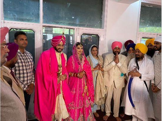 ਸਾਦੇ ਢੰਗ ਨਾਲ ਹੋਇਆ ਮੁੱਖ ਮੰਤਰੀ ਦੇ ਪੁੱਤਰ ਦਾ ਵਿਆਹ