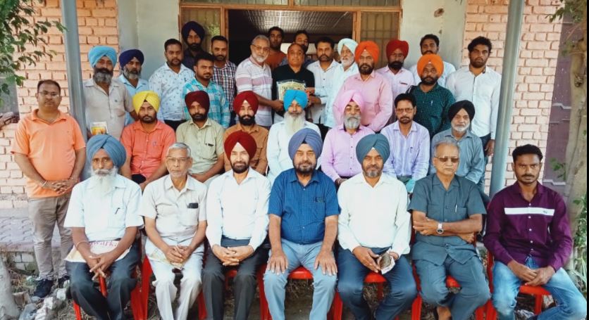 ਗ਼ਜ਼ਲ ਗਾਇਕ ਪੀਟਰ ਦਾ ਮਾਸਟਰ ਤਾਰਾ ਚੰਦ ਐਵਾਰਡ ਨਾਲ ਸਨਮਾਨ