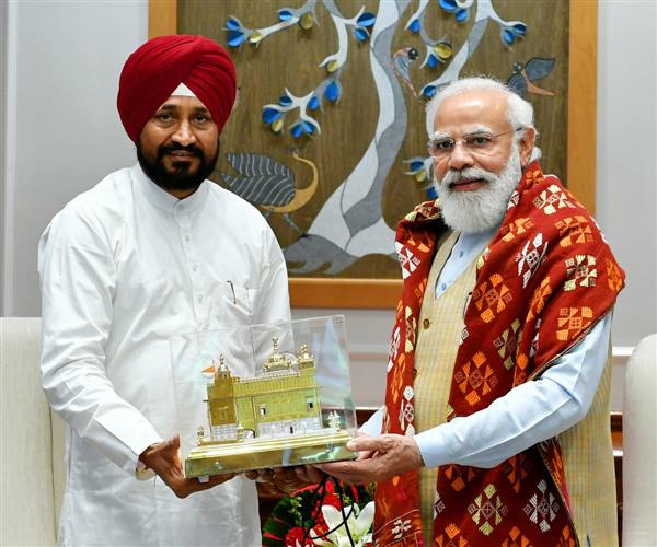 ਮੁੱਖ ਮੰਤਰੀ ਨੇ ਪ੍ਰਧਾਨ ਮੰਤਰੀ ਨਾਲ ਕੀਤੀ ਮੁਲਾਕਾਤ, ਕਿਸਾਨ ਅੰਦੋਲਨ ਸਮੇਤ ਕਈ ਮੁੱਦਿਆਂ ‘ਤੇ ਹੋਈ ਚਰਚਾ