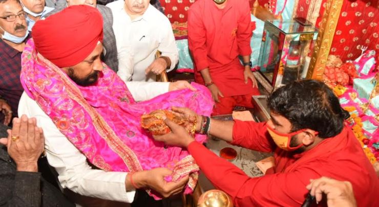ਸ੍ਰੀ ਦੇਵੀ ਤਲਾਬ ਮੰਦਰ ਦੇ ਲੰਗਰ ‘ਤੇ ਜੀਐਸਟੀ ਮੁਆਫ਼ ਕਰਨ ਦਾ ਐਲਾਨ