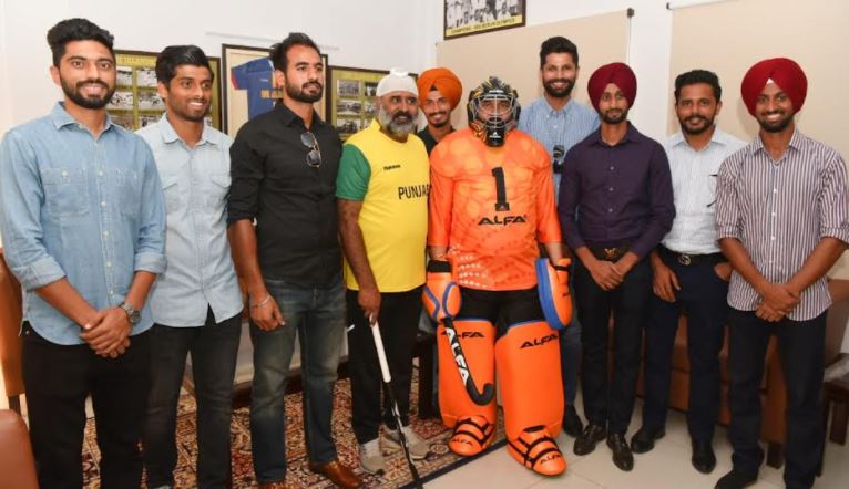 ਸੁਰਜੀਤ ਹਾਕੀ ਟੂਰਨਾਮੈਂਟ ਦੌਰਾਨ ਮੁੱਖ ਮੰਤਰੀ ਨੇ ਨਿਭਾਈ ਗੋਲਕੀਪਰ ਦੀ ਭੂਮਿਕਾ