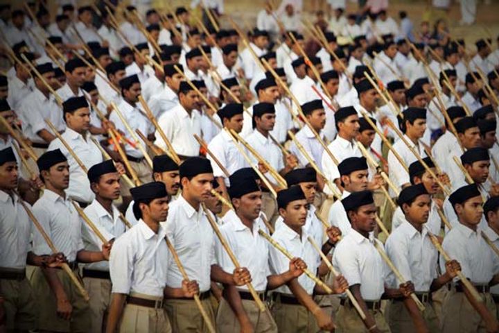 ਹਰਿਆਣਾ ਸਰਕਾਰ ਵੱਲੋਂ ਸਰਕਾਰੀ ਕਰਮਚਾਰੀਆਂ ਨੂੰ RSS ਦੀਆਂ ਗਤੀਵਿਧੀਆਂ ‘ਚ ਭਾਗ ਲੈਣ ਦੀ ਇਜਾਜ਼ਤ
