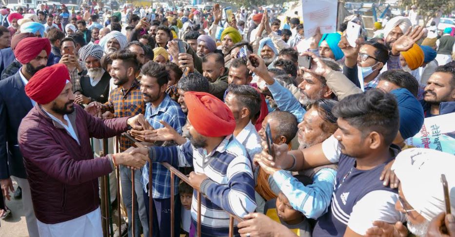 ਬੇਅਦਬੀ ਦੀਆਂ ਘਟਨਾਵਾਂ ਅਤੇ ਬਰਗਾੜੀ ਤੇ ਕੋਟਕਪੂਰਾ ਗੋਲੀਕਾਂਡ ਪਿੱਛੇ ਬਾਦਲਾਂ ਦਾ ਹੱਥ : ਚੰਨੀ