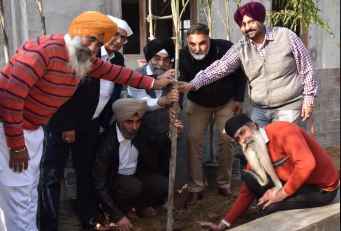 ਪੁਲਿਸ ਕਮਿਸ਼ਨਰ ਵੱਲੋਂ ਸਫ਼ਾਈ ਤੇ ਪੌਦੇ ਲਗਾਉਣ ਦੀ ਮੁਹਿੰਮ ਦੀ ਸ਼ੁਰੂਆਤ