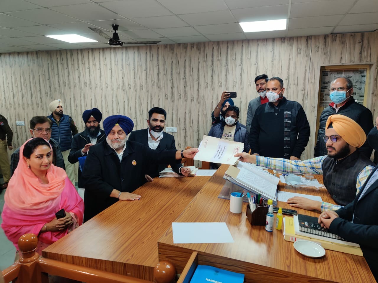ਵੱਡਾ ਦਿਨ -ਬਾਦਲ ਪਿਓ-ਪੁੱਤ ਅਤੇ ਸੀ.ਐੱਮ ਚੰਨੀ ਨੇ ਭਰੇ ਨਾਮਜ਼ਦਗੀ ਪੱਤਰ,ਕੀਤੇ ਵੱਡੇ ਦਾਅਵੇ