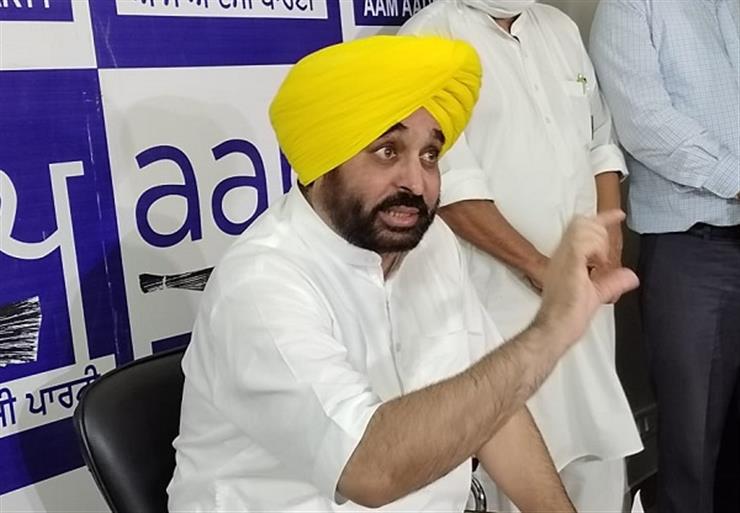 ਭਾਸ਼ਾ ਦੀ ਮਰਿਆਦਾ ਰੱਖੇ ਨਵਜੋਤ ਸਿੱਧੂ- ਭਗਵੰਤ ਮਾਨ