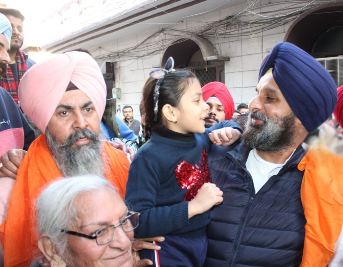 ਮਜੀਠੀਆ ਦਾ ਬੇਟਾ ਹੋਇਆ ਨਾਰਾਜ਼,ਕਹਿੰਦਾ ‘ਮੰਮੀ ਨੂੰ ਭੇਜੋ ਘਰ,ਨਹੀਂ ਲੜਨੀ ਚੋਣ’