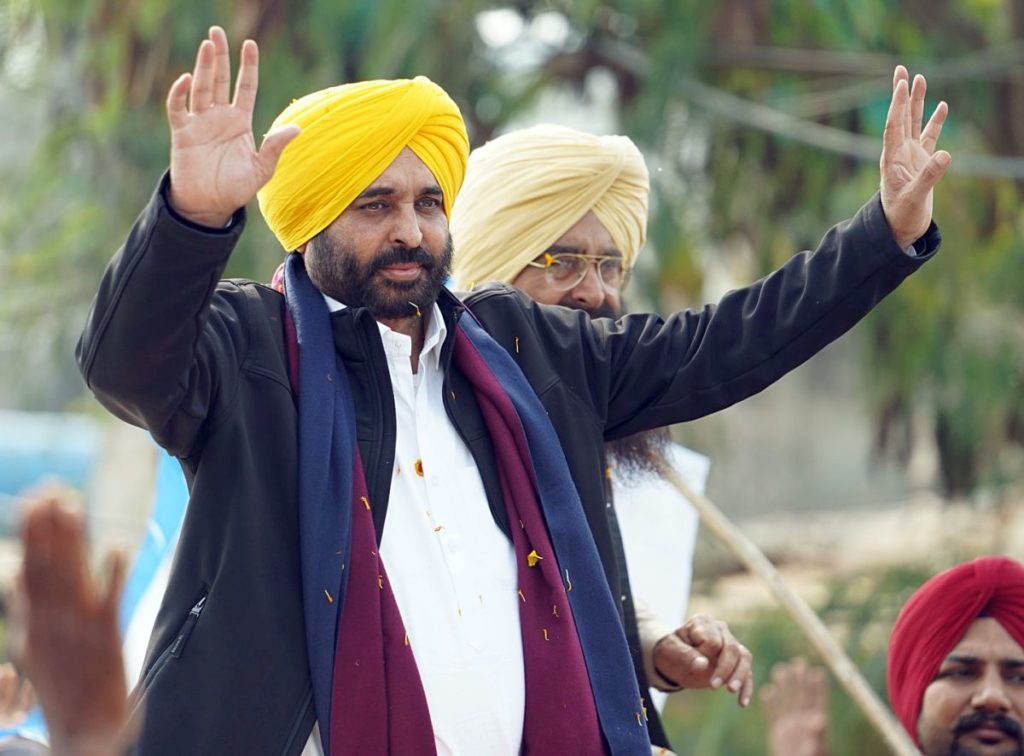 ਪੰਜਾਬ ‘ਚ ਸ਼ੁਰੂ ਹੋਈ ਸਫਾਈ ਮੁਹਿੰਮ, ‘ਆਪ’ ਦੇ ਝਾੜੂ ਨੇ ਬਣਾਇਆ ਰਿਕਾਰਡ