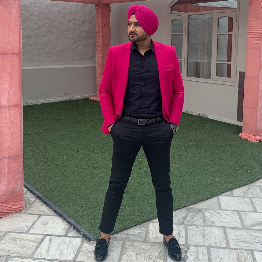 ਆਮ ਆਦਮੀ ਪਾਰਟੀ ਹਰਭਜਨ ਸਿੰਘ ਨੂੰ ਰਾਜ ਸਭਾ ਭੇਜ ਸਕਦੀ ਹੈ, ‘ਟਰਬਨੇਟਰ’ ਸਪੋਰਟਸ ਯੂਨੀਵਰਸਿਟੀ ਦੀ ਕਮਾਨ ਵੀ ਸੰਭਾਲ ਸਕਦੀ ਹੈ |