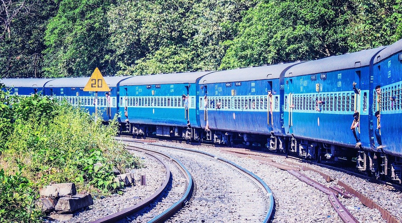 IRCTC ਦਾ ਵਿਸਫੋਟਕ ਪੈਕੇਜ ਵੈਸ਼ਨੋ ਦੇਵੀ ਸਮੇਤ 3 ਹੋਰ ਥਾਵਾਂ ‘ਤੇ ਜਾਣ ਦਾ ਮੌਕਾ ਦੇ ਰਿਹਾ ਹੈ, 16570 ਰੁਪਏ ‘ਚ ਰਿਹਾਇਸ਼-ਖਾਣਾ ਮੁਫ਼ਤ