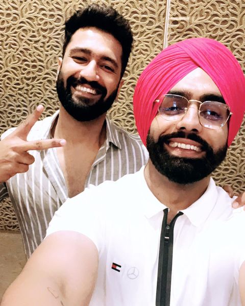 Rola Rola Painda Ni:  ਐਮੀ ਵਿਰਕ ਅਤੇ ਵਿੱਕੀ ਕੌਸ਼ਲ ਦੀ ਆਉਣ ਵਾਲੀ ਫਿਲਮ ਦਾ ਨਾਂ ਆਇਆ ਸਾਹਮਣੇ