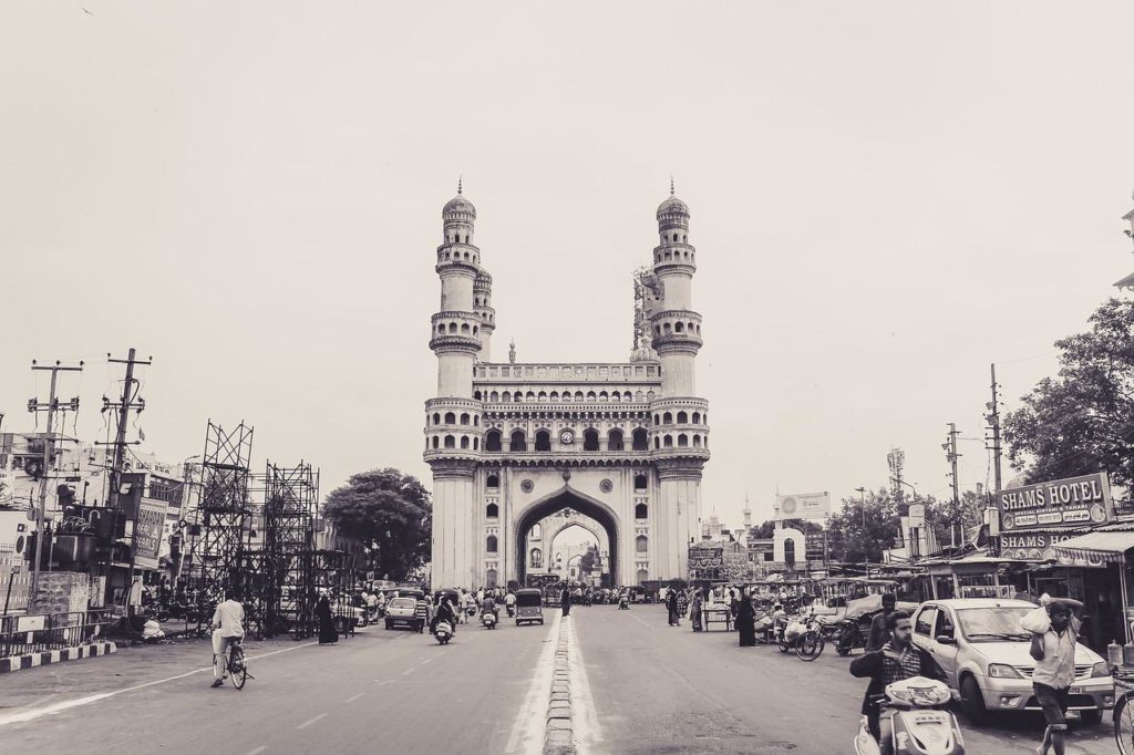 ਹੈਦਰਾਬਾਦ ‘ਚ ਚਾਰਮੀਨਾਰ ਦੇ ਹੇਠਾਂ ਬਣੀ ਅਜੀਬੋ-ਗਰੀਬ ਸੁਰੰਗ