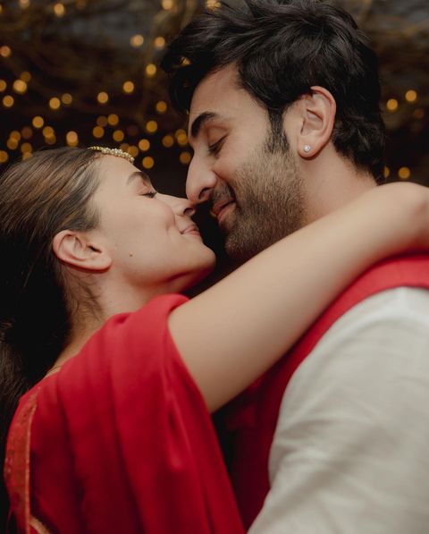 Alia Bhatt Pregnant: ਰਣਬੀਰ ਕਪੂਰ ਦੇ ਬੱਚੇ ਨੂੰ ਜਨਮ ਦੇਣ ਜਾ ਰਹੀ ਹੈ ਆਲੀਆ ਭੱਟ, ਗਰਭਵਤੀ ਹੋਣ ਦਾ ਐਲਾਨ