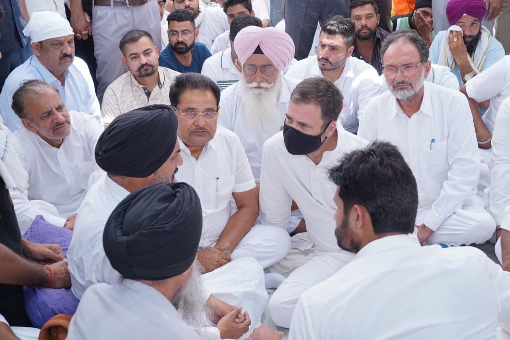 ਮੂਸਾ ਪਿੰਡ ਪੁੱਜੇ ਰਾਹੁਲ ਗਾਂਧੀ , ਮੂਸੇਵਾਲਾ ਦੇ ਪਰਿਵਾਰ ਨਾਲ ਕੀਤਾ ਦੁੱਖ ਸਾਂਝਾ