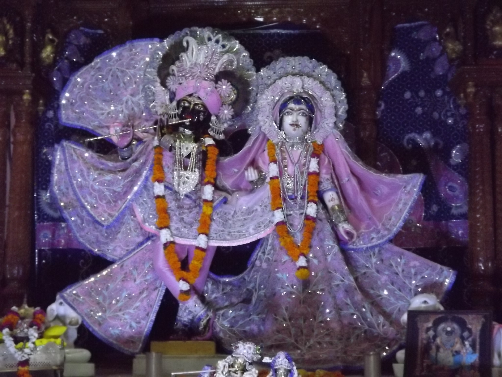 ਸ਼੍ਰੀ ਕ੍ਰਿਸ਼ਨ ਜਨਮ ਅਸ਼ਟਮੀ ‘ਤੇ ਪਰਿਵਾਰ ਸਮੇਤ ਬਾਂਕੇ ਬਿਹਾਰੀ ਮੰਦਰ ਦੇ ਦਰਸ਼ਨ ਕਰੋ, ਜਾਣੋ ਮੰਦਰ ਨਾਲ ਜੁੜੀ ਕਹਾਣੀ