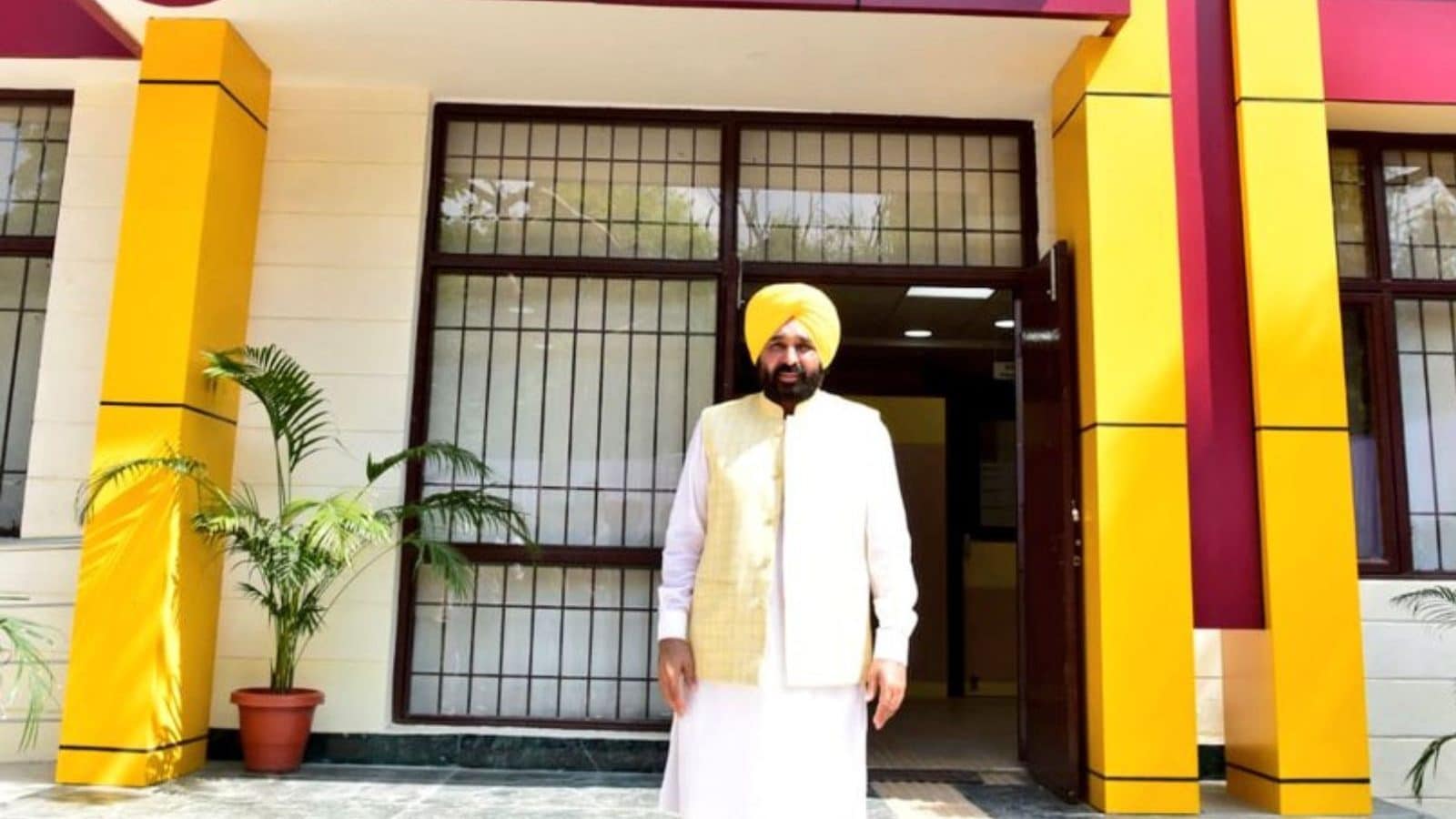 ਹੁਣ ਕੋਈ ਗਰੀਬ ਇਲਾਜ਼ ਦੀ ਕਮੀ ਨਾਲ ਨਹੀਂ ਮਰੇਗਾ – ਸੀ.ਐੱਮ ਮਾਨ