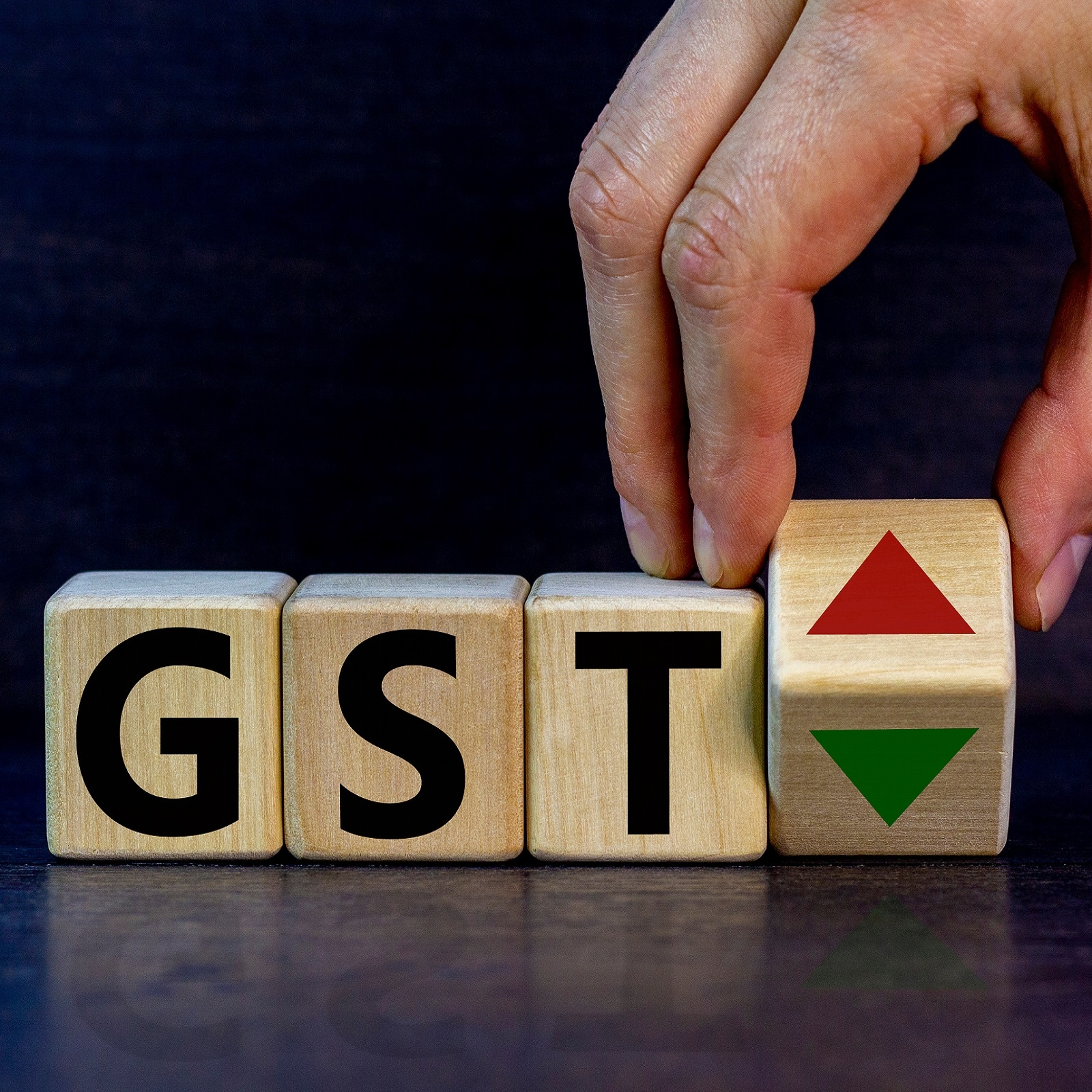 ਲੁਧਿਆਣਾ ‘ਚ ਵਪਾਰੀ ਦੇ ਘਰ ਛਾਪਾ ਮਾਰਨ ਪਹੁੰਚੀ GST ਟੀਮ ‘ਤੇ ਹਮਲਾ