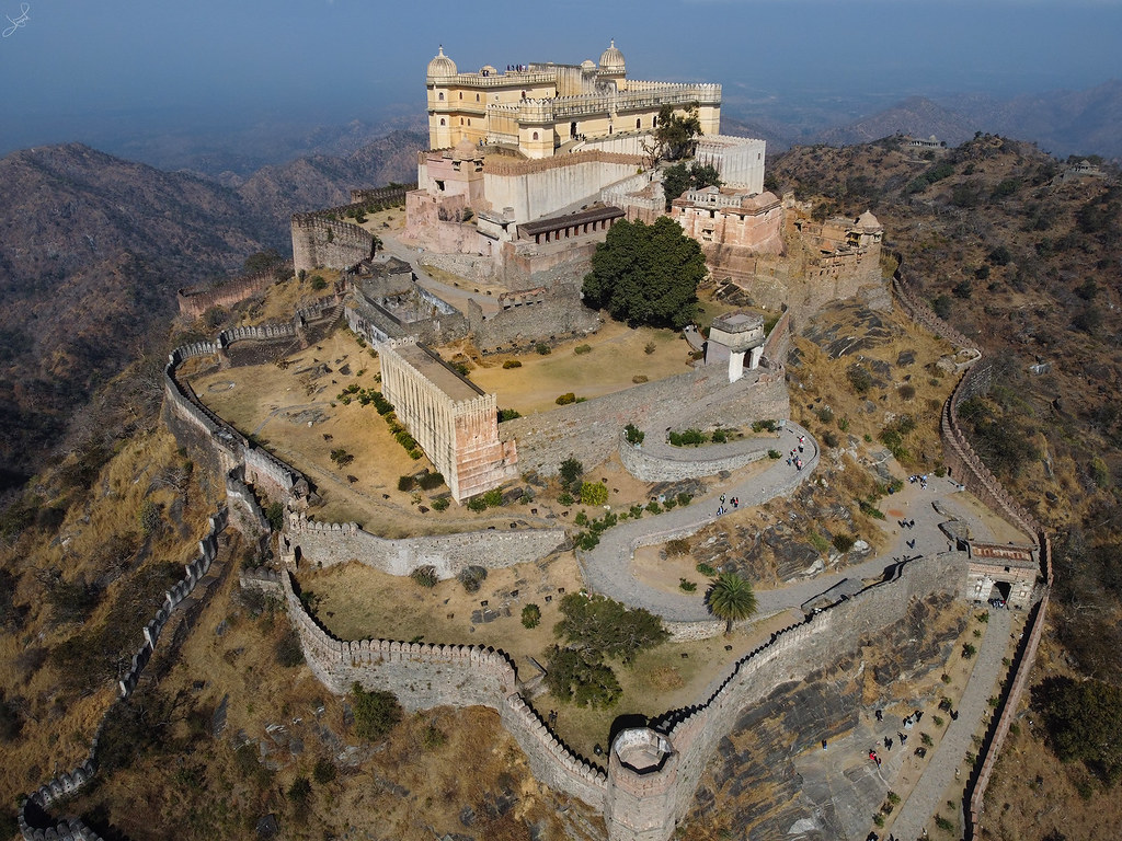 Kumbalgarh Fort: 500 ਸਾਲ ਪੁਰਾਣਾ ਹੈ ਇਹ ਕਿਲ੍ਹਾ, ਚੀਨ ਤੋਂ ਬਾਅਦ ਸਭ ਤੋਂ ਲੰਬੀ ਹੈ ਇਥੋਂ ਦੀ ਕੰਧ