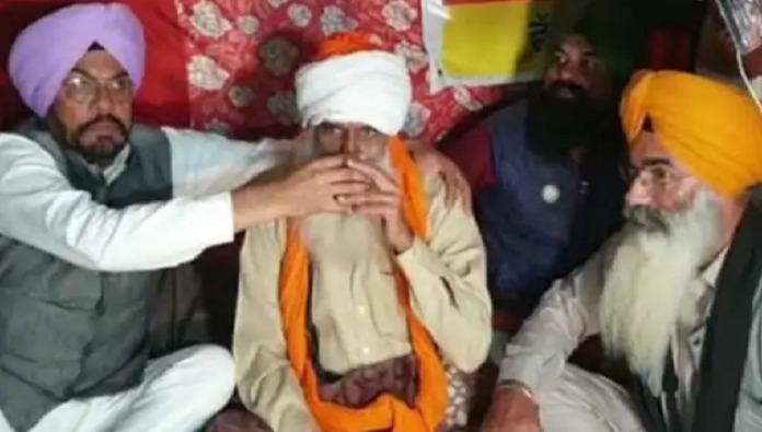 ਧਾਲੀਵਾਲ ਹੱਥੋਂ ਜੂਸ ਪੀ ਡੱਲੇਵਾਲ ਨੇ ਖਤਮ ਕੀਤਾ ਮਰਨ ਵਰਤ, ਸਰਕਾਰ ਨਾਲ ਬਣੀ ਸਹਿਮਤੀ