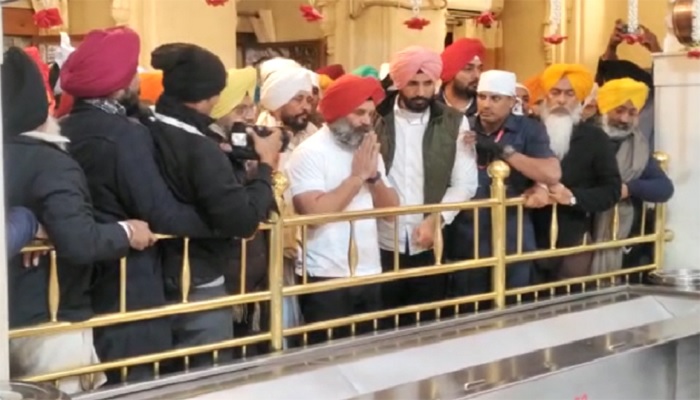 ਦਸਤਾਰ ਸਜਾ ਗੁ. ਸ੍ਰੀ ਫਤਿਹਗੜ੍ਹ ਸਾਹਿਬ ‘ਚ ਨਤਮਸਤਕ ਹੋਏ ਰਾਹੁਲ ਗਾਂਧੀ,  ਸ਼ੁਰੂ ਹੋਈ ‘ਭਾਰਤ ਜੋੜੋ ਯਾਤਰਾ’