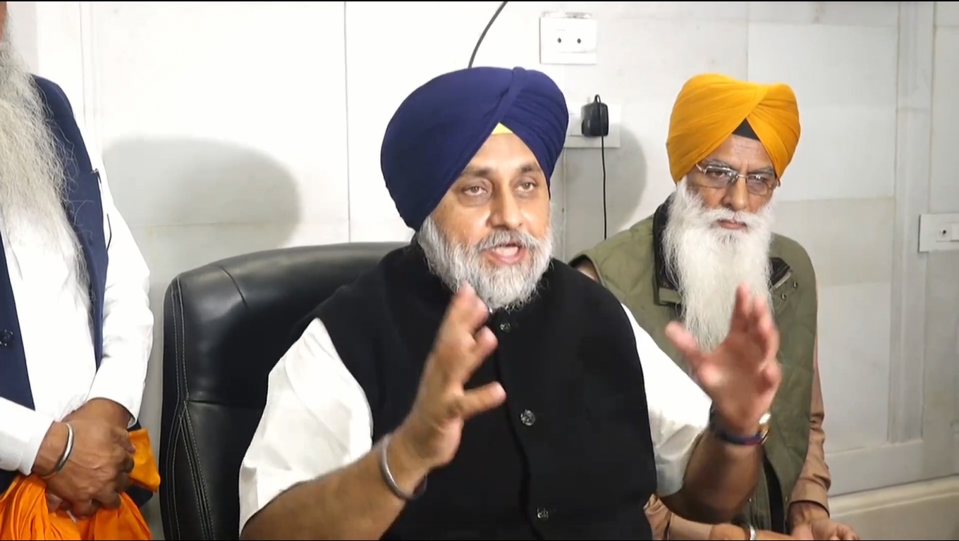 ਸੇਵਾ ਕੇਂਦਰਾਂ ਨੂੰ ਮੁਹੱਲਾ ਕਲੀਨਿਕਾਂ ‘ਚ ਬਦਲ ਕੇ ਭਗਵੰਤ ਮਾਨ ਨੇ ਕੀਤਾ ਮਜ਼ਾਕ- ਸੁਖਬੀਰ ਬਾਦਲ