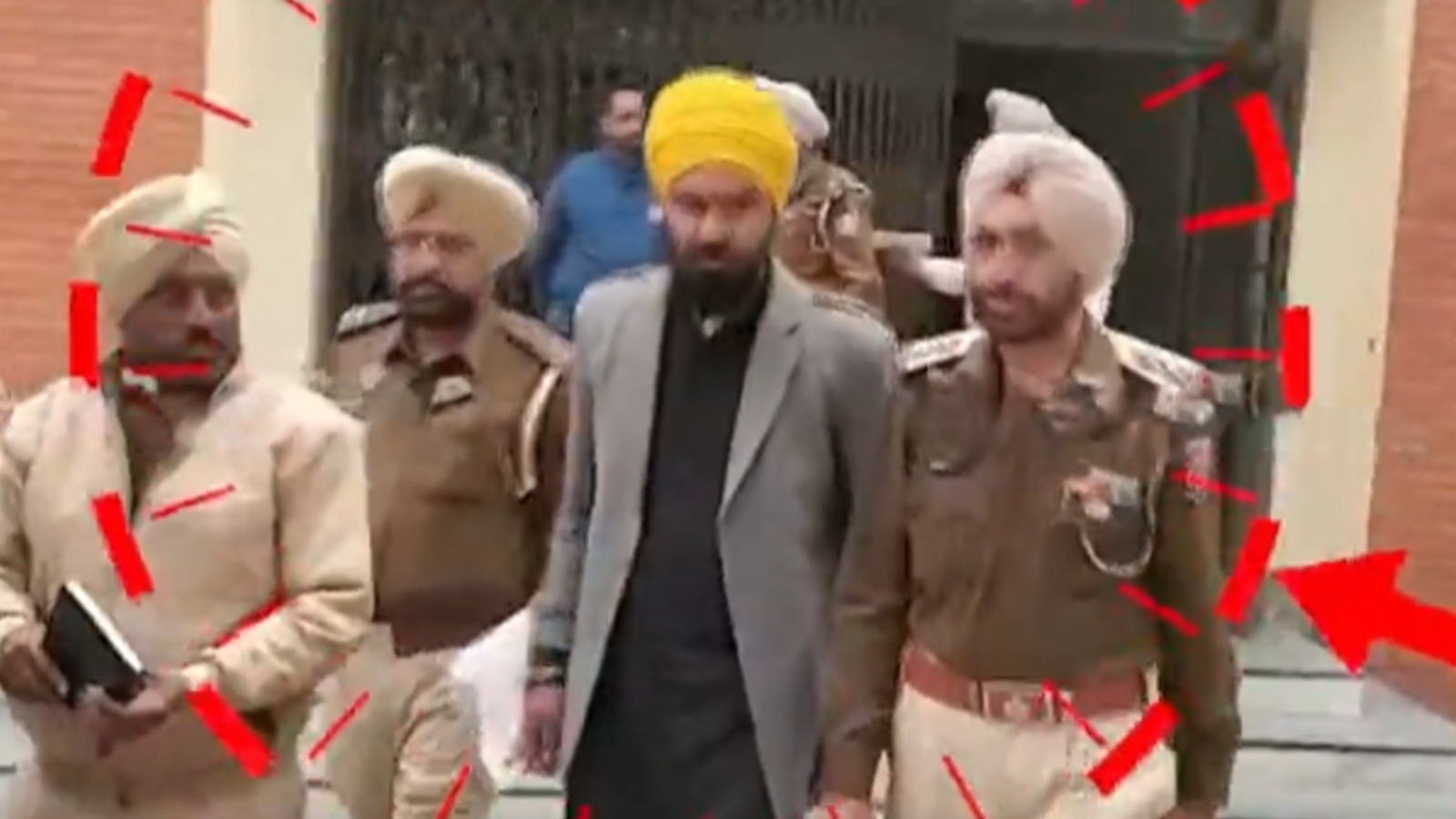 ਭਾਈ ਅੰਮ੍ਰਿਤਪਾਲ ਦੇ  ‘ਤੂਫਾਨ’  ਤੋਂ ਬਾਅਦ ਰਿਹਾਅ ਹੋਇਆ ਲਵਪ੍ਰੀਤ ਸਿੰਘ