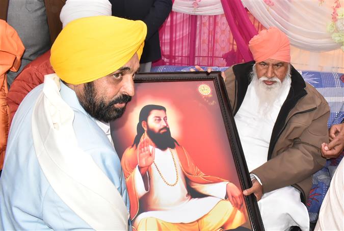 ਸ਼੍ਰੀ ਗੁਰੂ ਰਵਿਦਾਸ ਜੀ ਦੇ ਪ੍ਰਕਾਸ਼ ਪੁਰਬ ਮੌਕੇ ਕੱਢੀ ਜਾ ਰਹੀ ਸ਼ੋਭਾ ਯਾਤਰਾ ‘ਚ ਸ਼ਾਮਲ ਹੋਣਗੇ CM ਮਾਨ