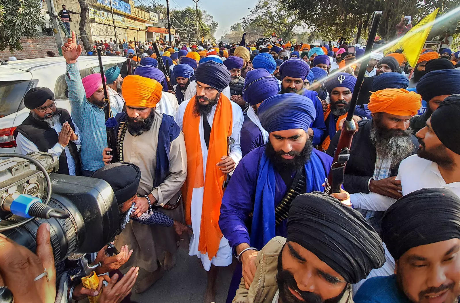 ਜੰਮੂ-ਕਸ਼ਮੀਰ ਸਰਕਾਰ ਨੇ ਅੰਮ੍ਰਿਤਪਾਲ ਦੇ ਸਾਥੀਆਂ ਦੇ ਕੀਤੇ ਹਥਿਆਰ ਲਾਇਸੈਂਸ ਰੱਦ