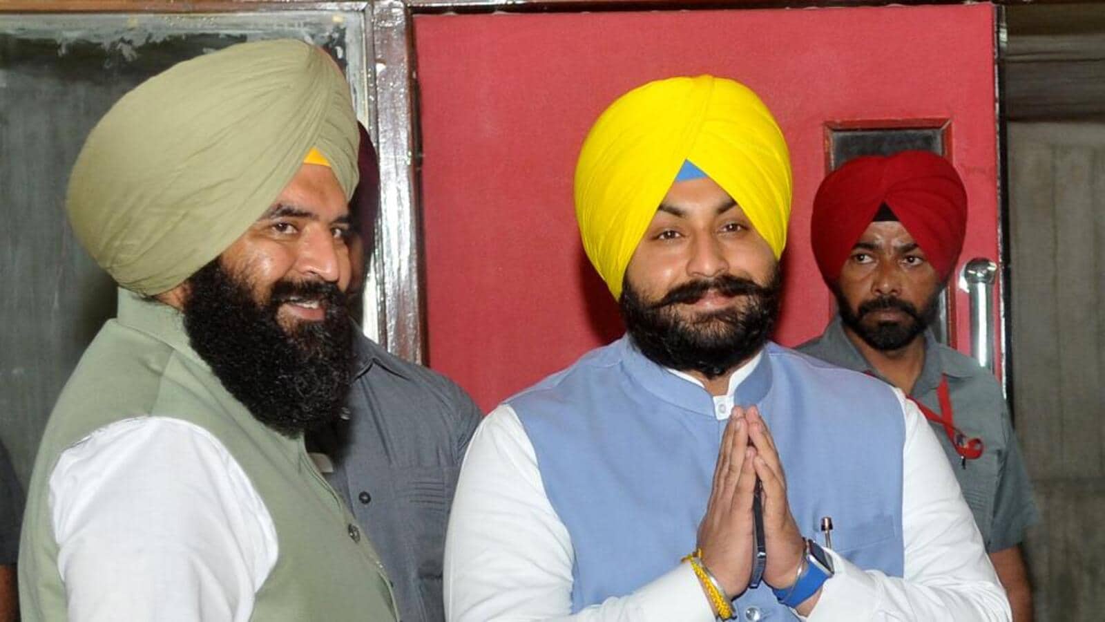 ਸੁਖਪਾਲ ਖਹਿਰਾ ਖਿਲਾਫ ਇਜਲਾਸ ‘ਚ ਭੜਕੇ ਬੈਂਸ, ਝੂਠੀਆਂ ਖਬਰਾਂ ਫੈਲਾਉਣ ਦੇ ਲਗਾਏ ਇਲਜ਼ਾਮ